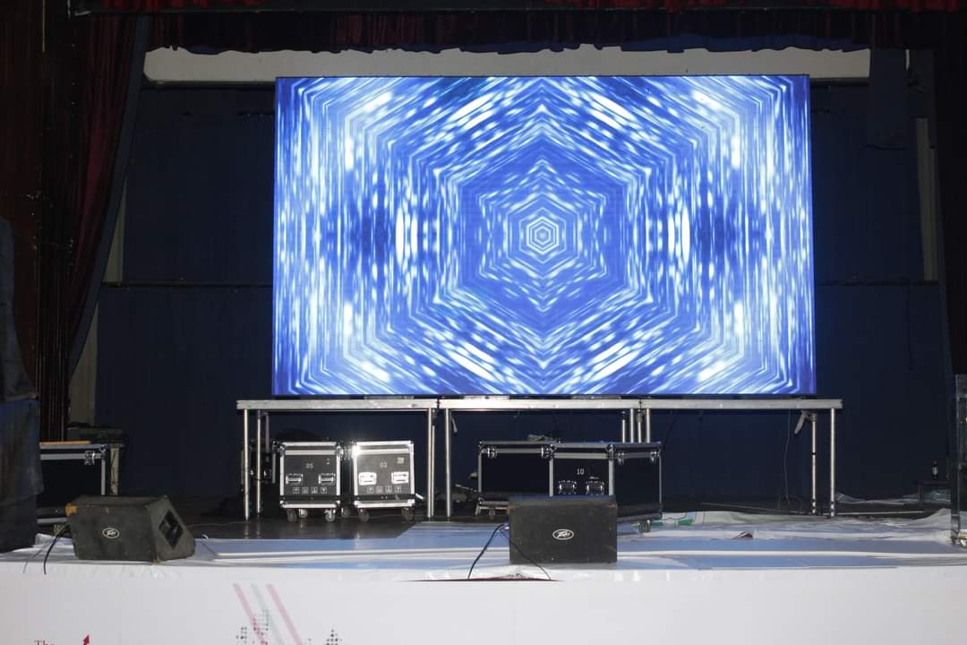 Lắp đặt màn hình LED cho các buổi hội thảo, event nhỏ