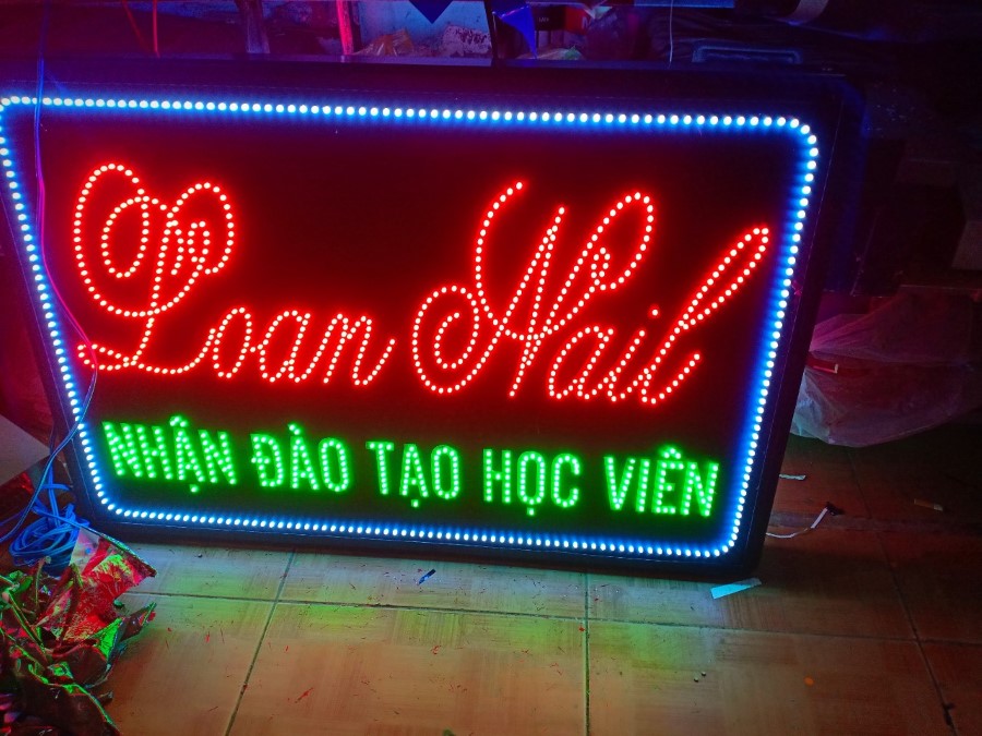Báo giá thi công bảng hiệu đèn led