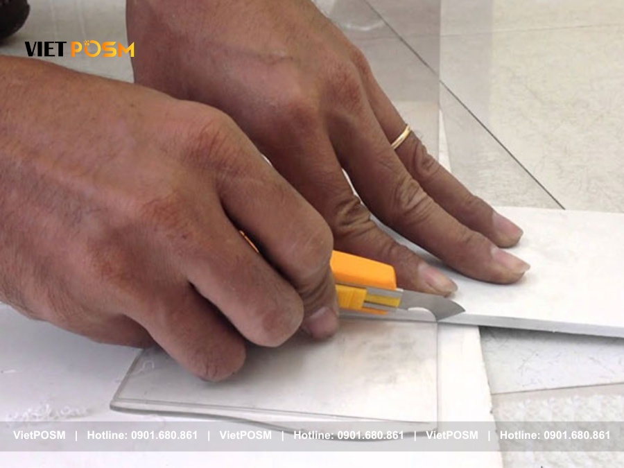 Phương pháp cắt chữ formex thủ công bằng tay
