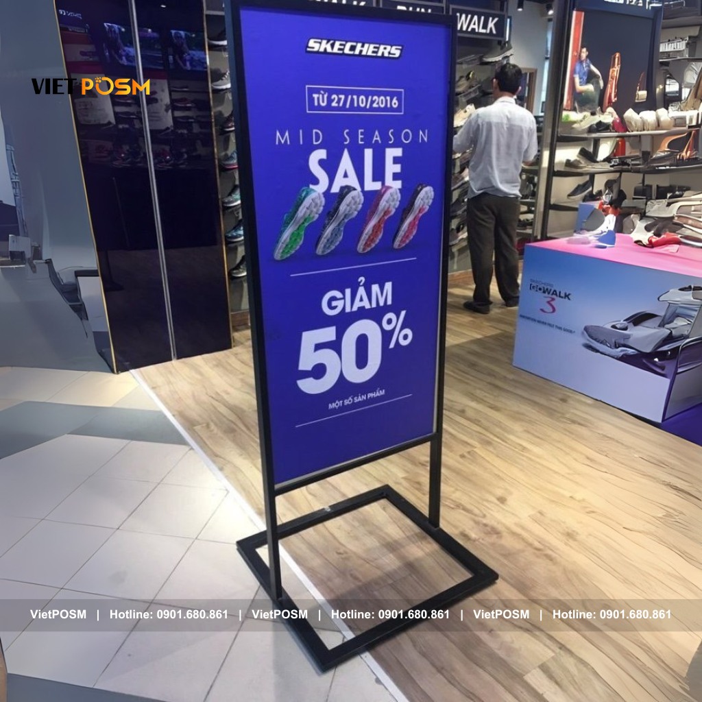 Khi nào nên dùng standee chân sắt